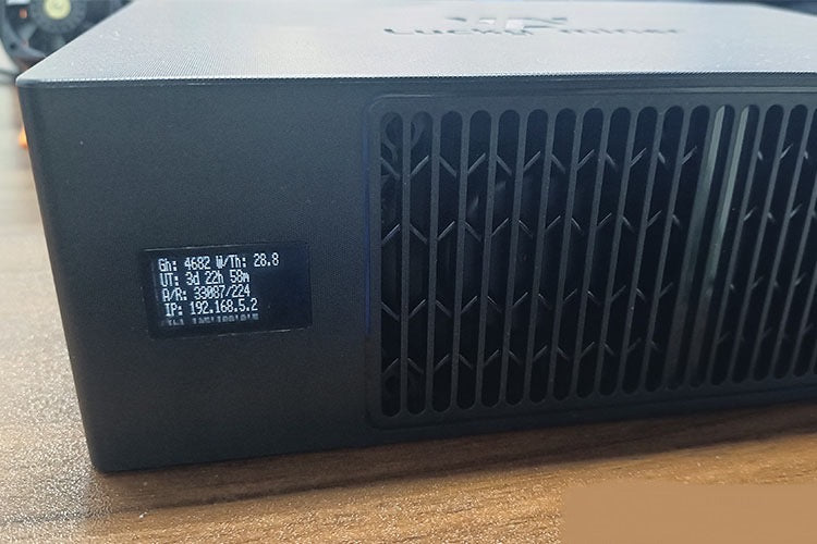 Lucky miner LV08 4.5TH/s With Power cable (brand new condition)